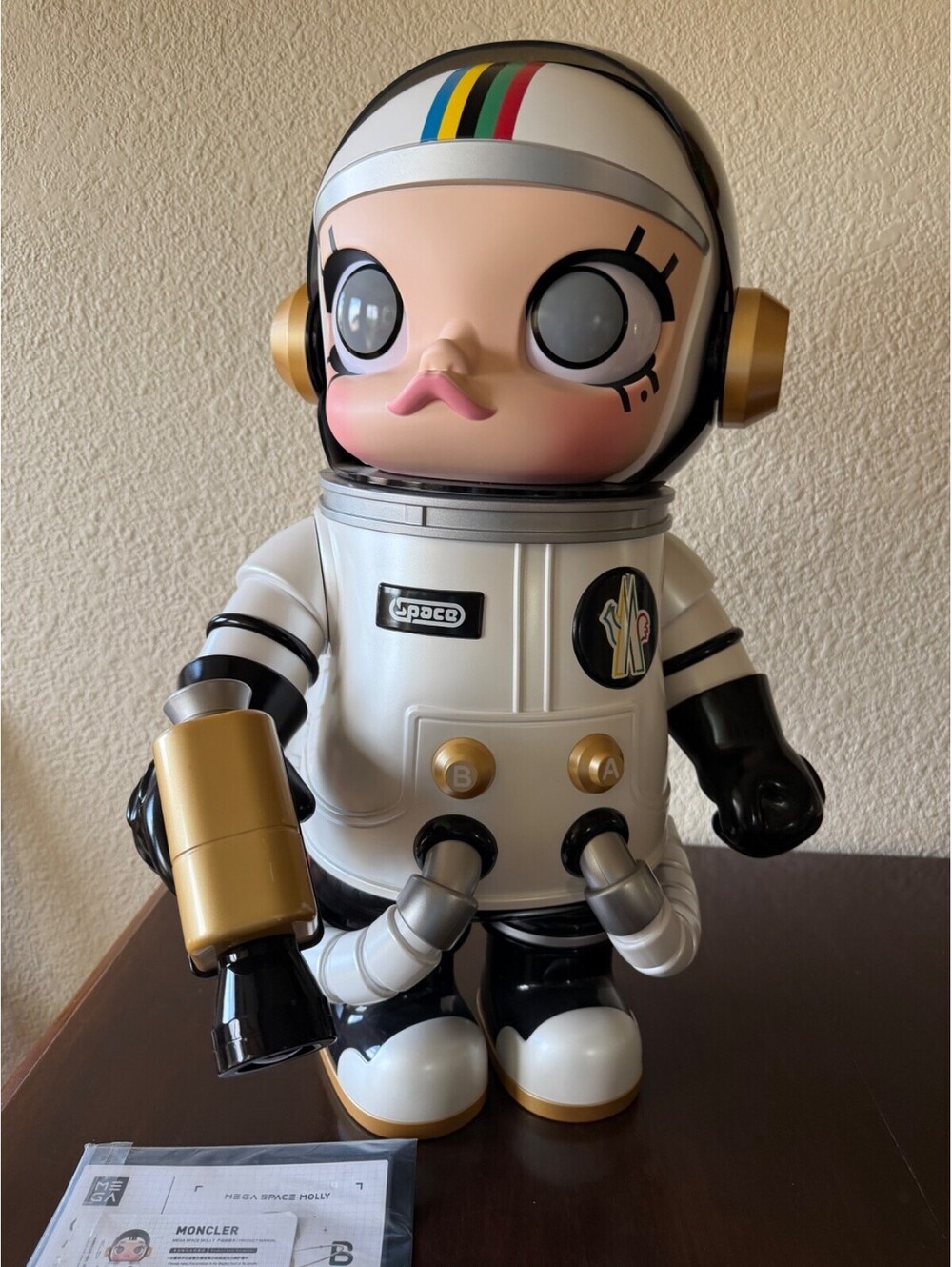 MONCLER Collection MEGA SPACE MOLLY 1000% 2022 LIMITED Edition Pre Owned